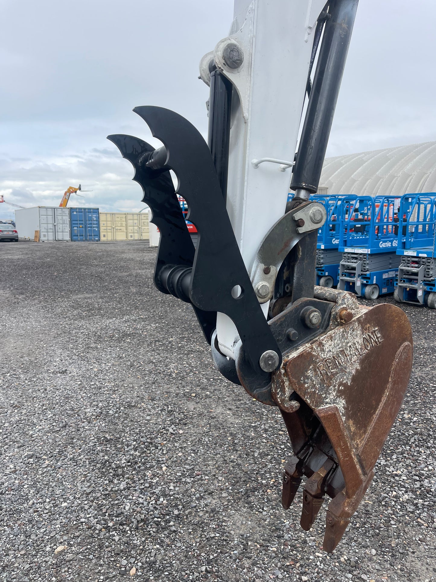 Bobcat E35i Mini Excavator with thumb