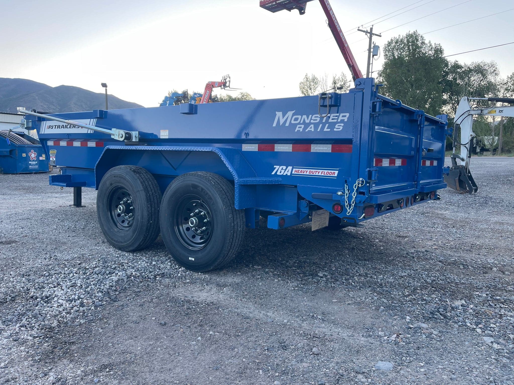 Versi Rentals – 14,000 lb 7' × 14' Dump Trailer Rental – 9,500 lb Payload – equipment for sale – photo 6