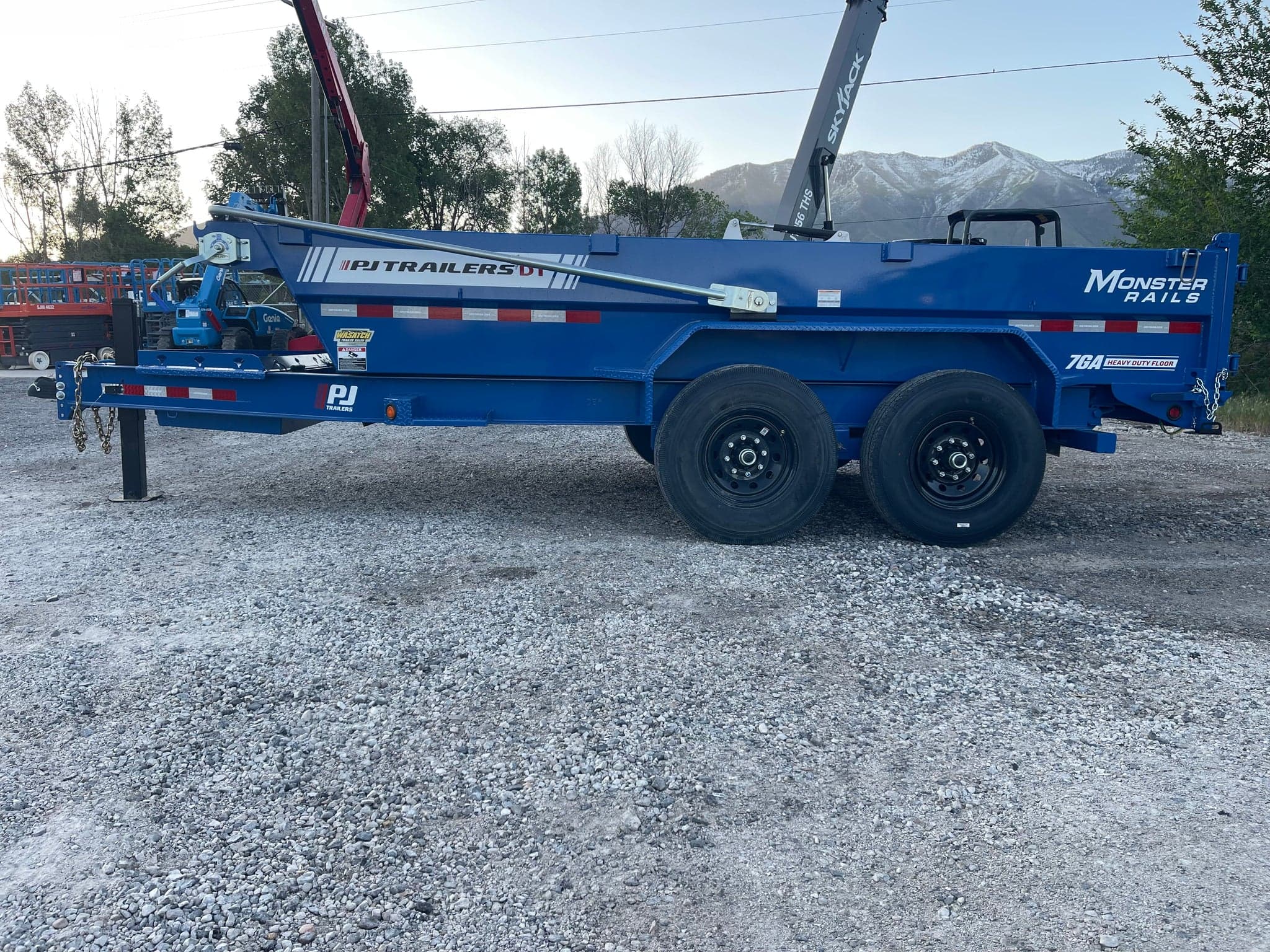 Versi Rentals – 14,000 lb 7' × 14' Dump Trailer Rental – 9,500 lb Payload – equipment for sale – photo 10