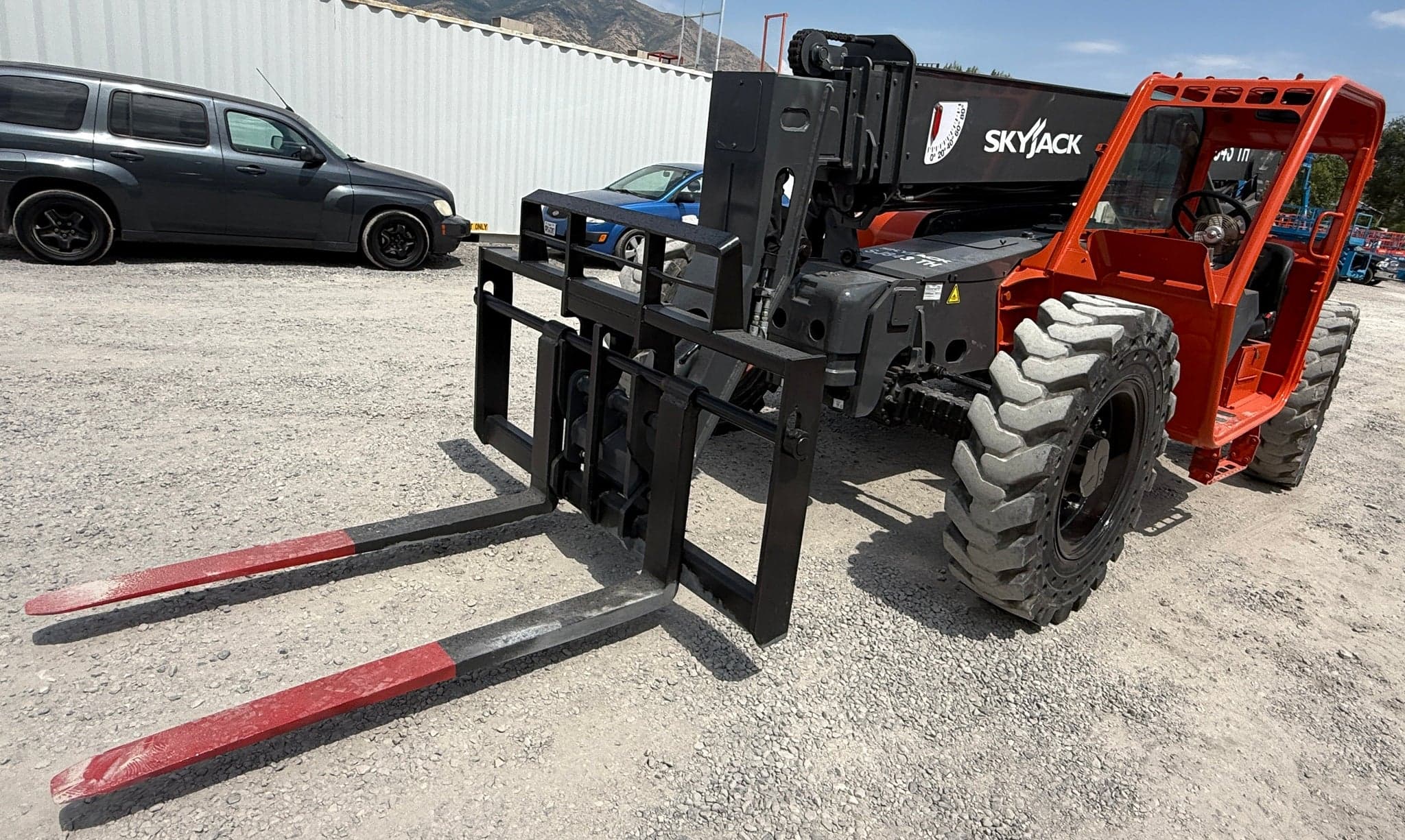 Versi Rentals – 2017 Skyjack SJ 843TH Telehandler/Forklift | 2,354 Hours | 1- Year Warranty – equipment for sale