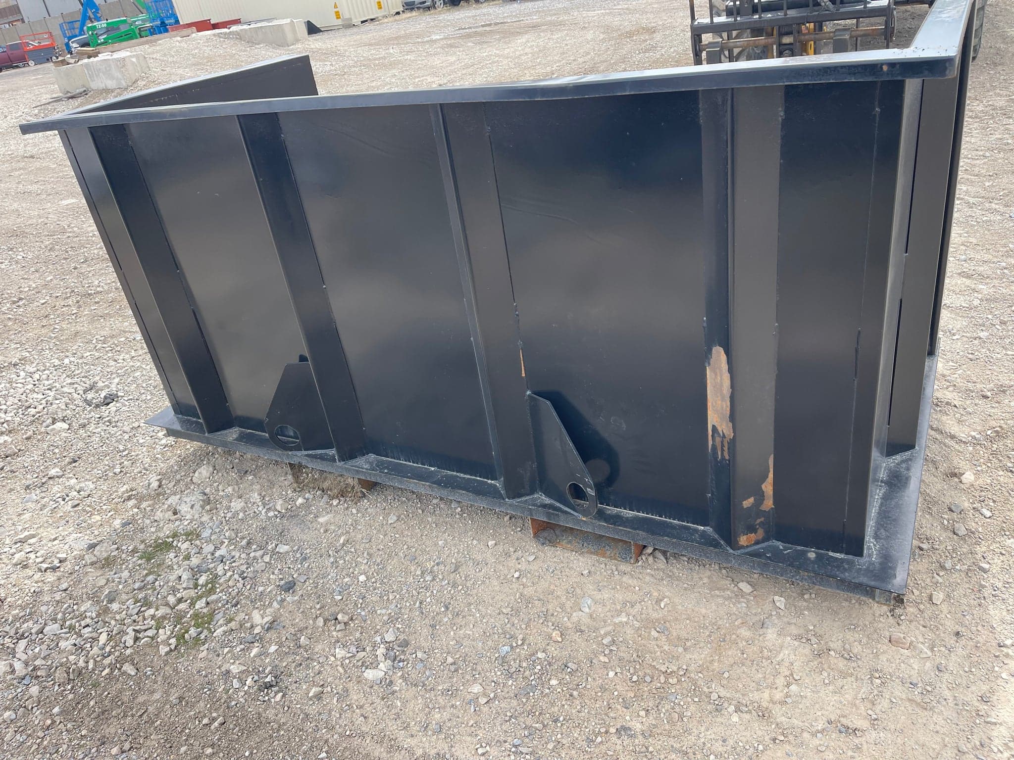 Versi Rentals – 2024 New 4Y-DH 4 cyd Debris Box – equipment for sale – photo 2