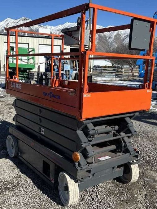 Versi Rentals – 2015 Skyjack SJ 4632 Scissor Lift | 333 Hours | 2-Year Warranty Included – equipment for sale
