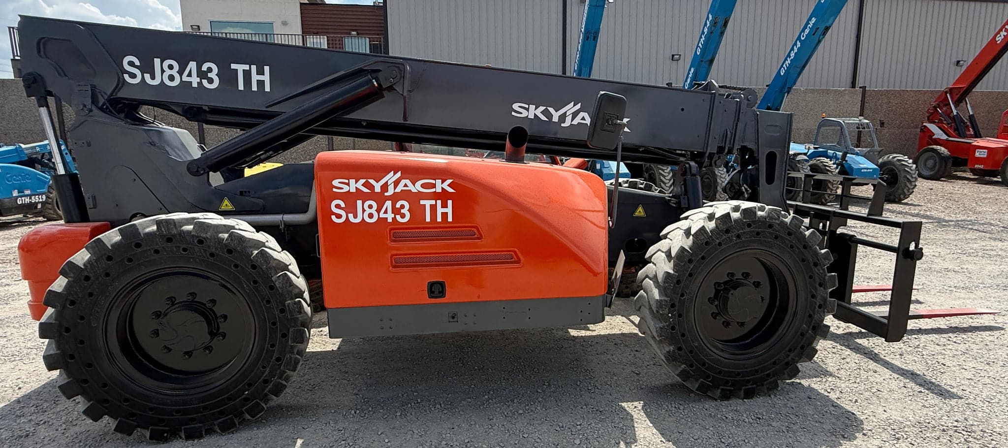 Versi Rentals – 2017 Skyjack SJ 843TH Telehandler/Forklift | 2,354 Hours | 1- Year Warranty – equipment for sale – photo 6