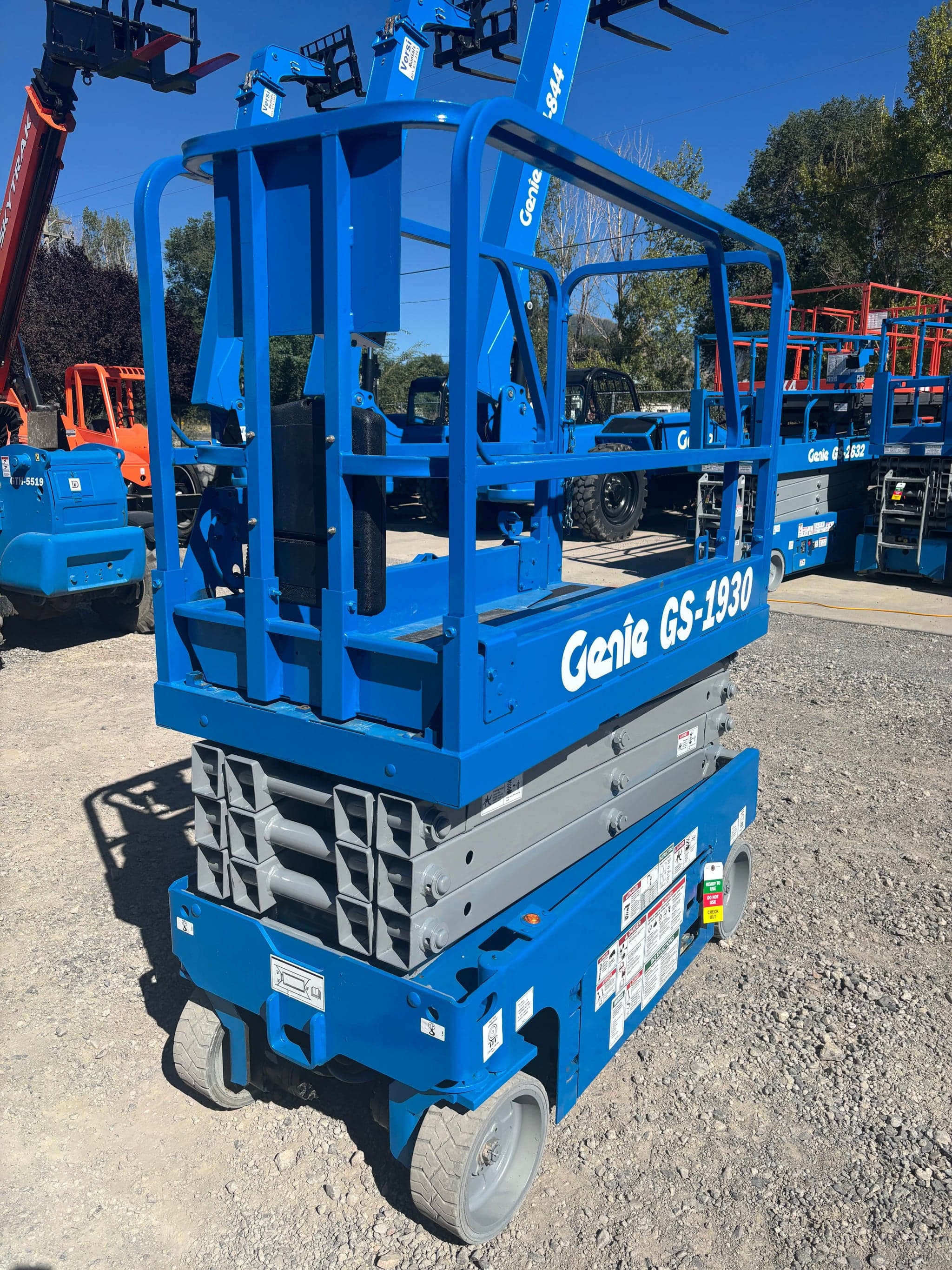 Versi Rentals – 2017 Genie GS-1930 Scissor Lift | 396 Hours | 2-Year Warranty Included | ID 5149 – equipment for sale