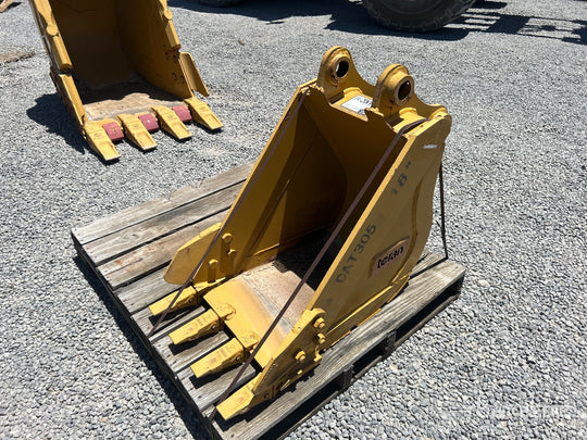 2025 18" Digging Bucket Fits Cat 305/307