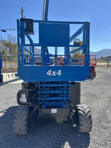 2017 Genie GS-3369 RT (33') -Warranty- Scissorlift Dual Fuel 4x4 (id.2114)
