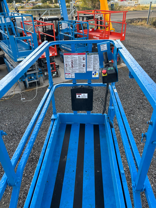 2018 Genie GS-2632 26' -2 yr Warranty- Scissorlift (id.9733d)