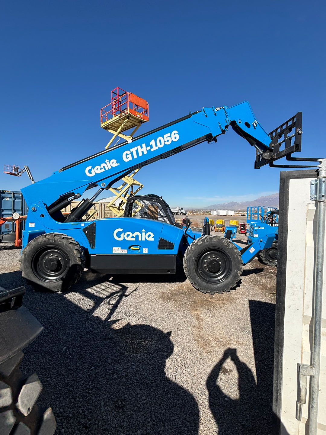 2025 New! *In Stock* Genie GTH-1056 Forklift Telehandler (id.7873b)