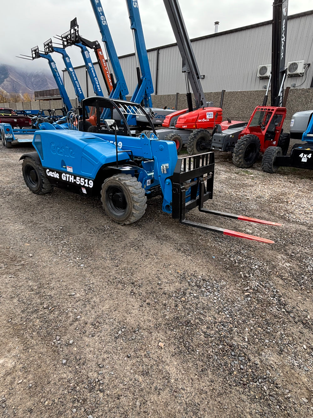 2018 Genie GTH-5519 (19') *Warranty* Forklift Telehandler (id.7394)