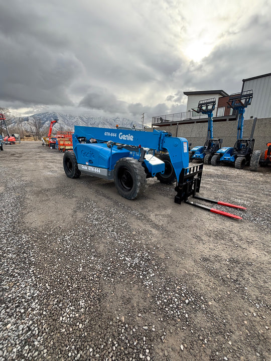 2013 Genie GTH-844 Forklift Telehandler *1 Yr Warranty* Forklift Telehandler (id.6910)