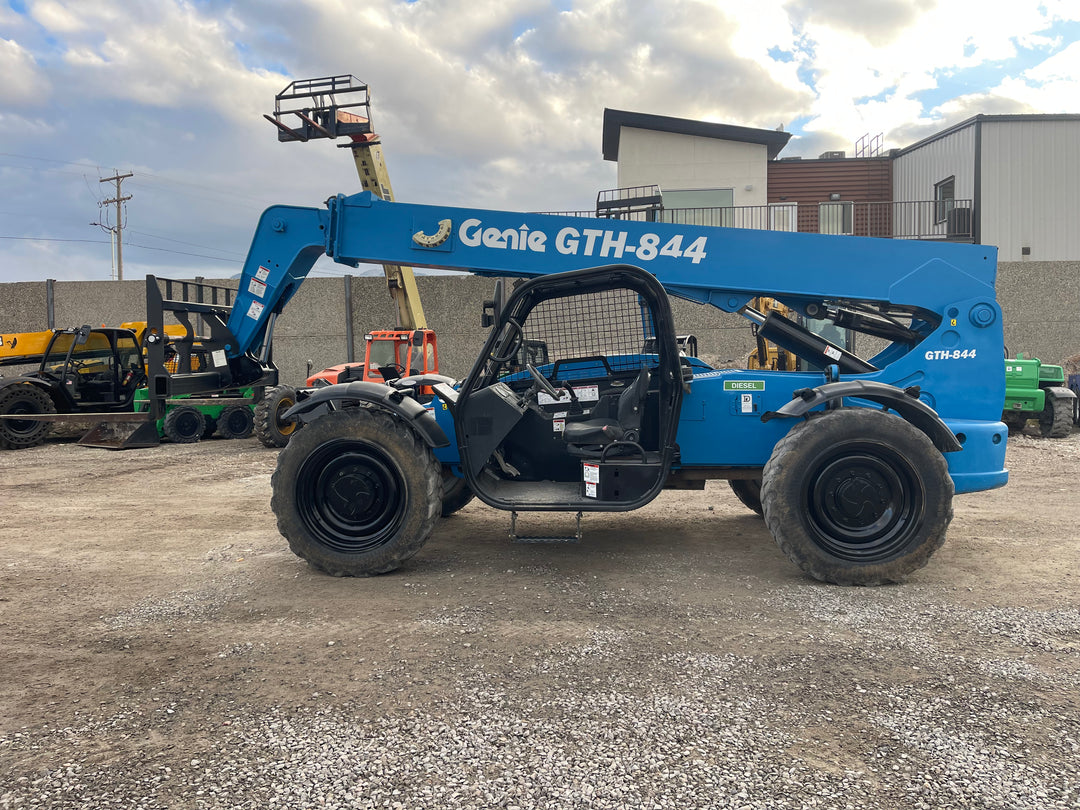 2017 Genie GTH-844 -Warranty- Forklift Telehandler (id 1118d)