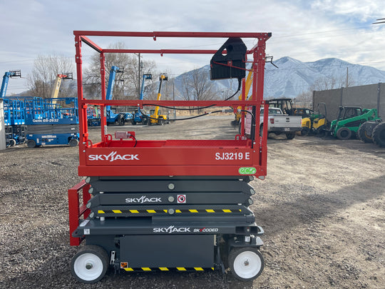 2025 New! Skyjack SJ3219 E (19') Scissor Lift