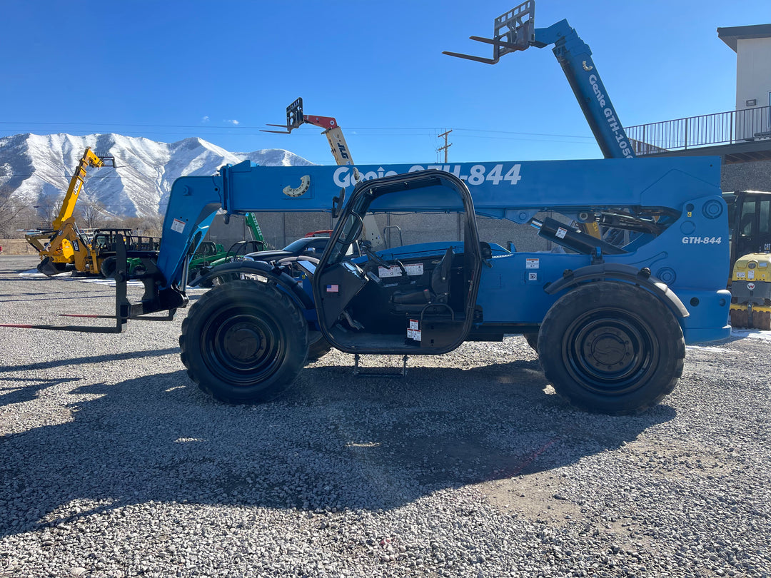 2017 Genie GTH-844 -Warranty- Forklift Telehandler (id 1067e)