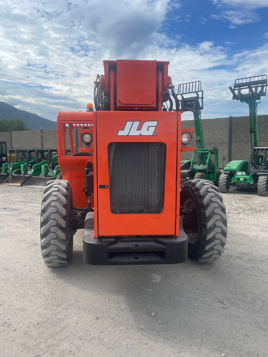 42 ft 2015 Skytrak 8042 Forklift Telehandler -Hrs. 2216- (id 0100)