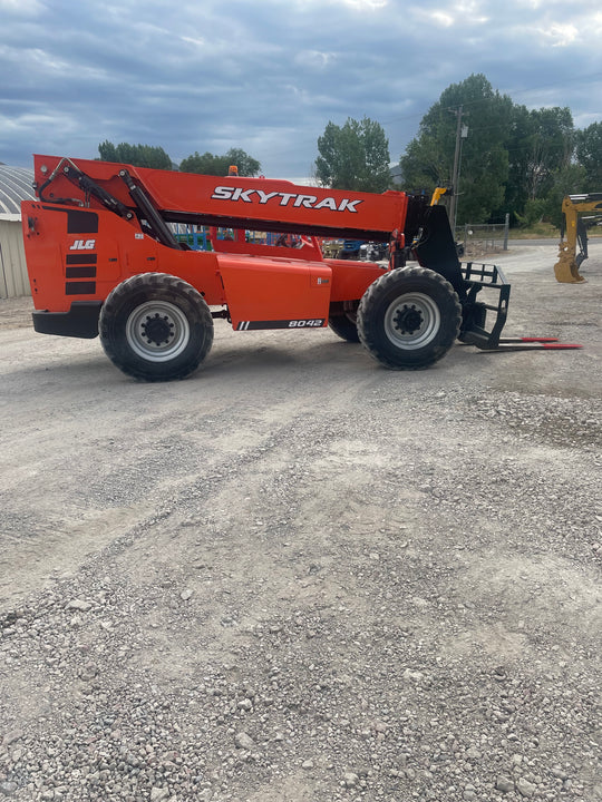 42 ft 2015 Skytrak 8042 Forklift Telehandler -Hrs. 2216- (id 0100)