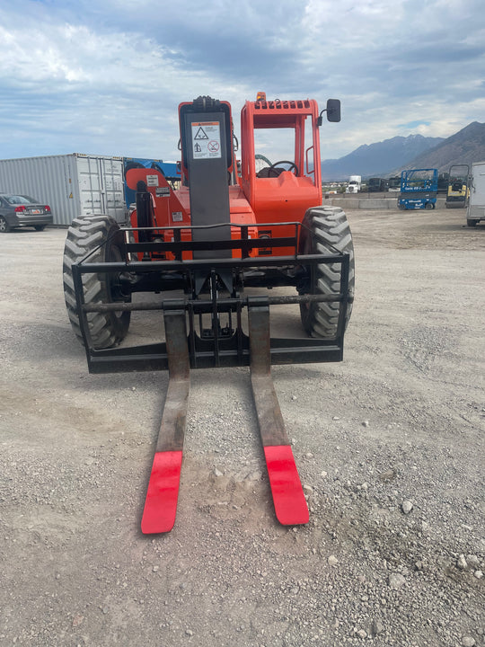 42 ft 2015 Skytrak 8042 Forklift Telehandler -Hrs. 2216- (id 0100)