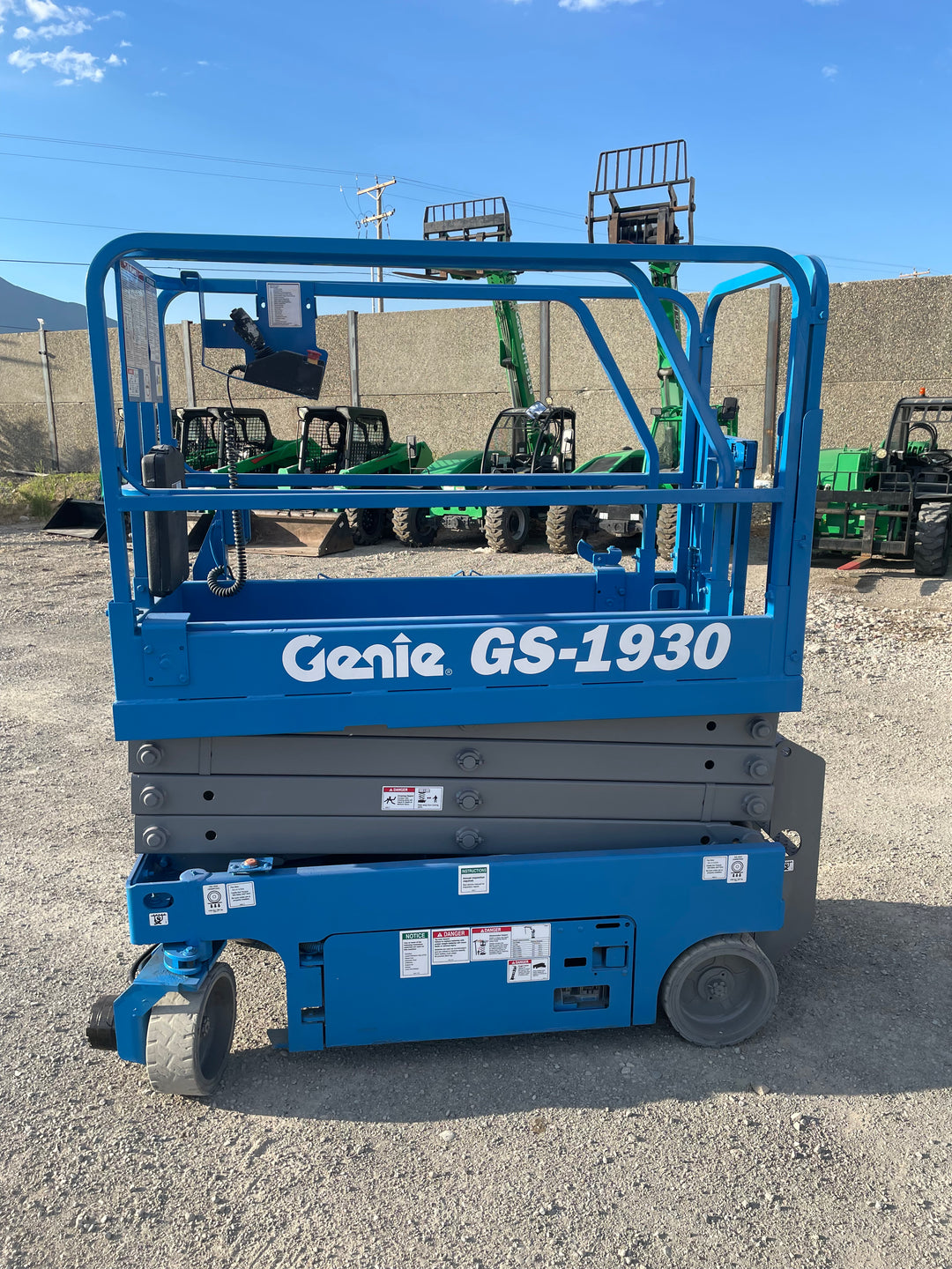 19' 2017 Genie GS-1930 Scissor Lift -One Year Warranty- (id.3157)