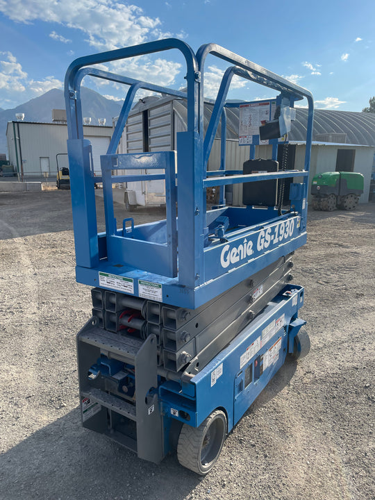 19' 2017 Genie GS-1930 Scissor Lift -One Year Warranty- (id.3157)