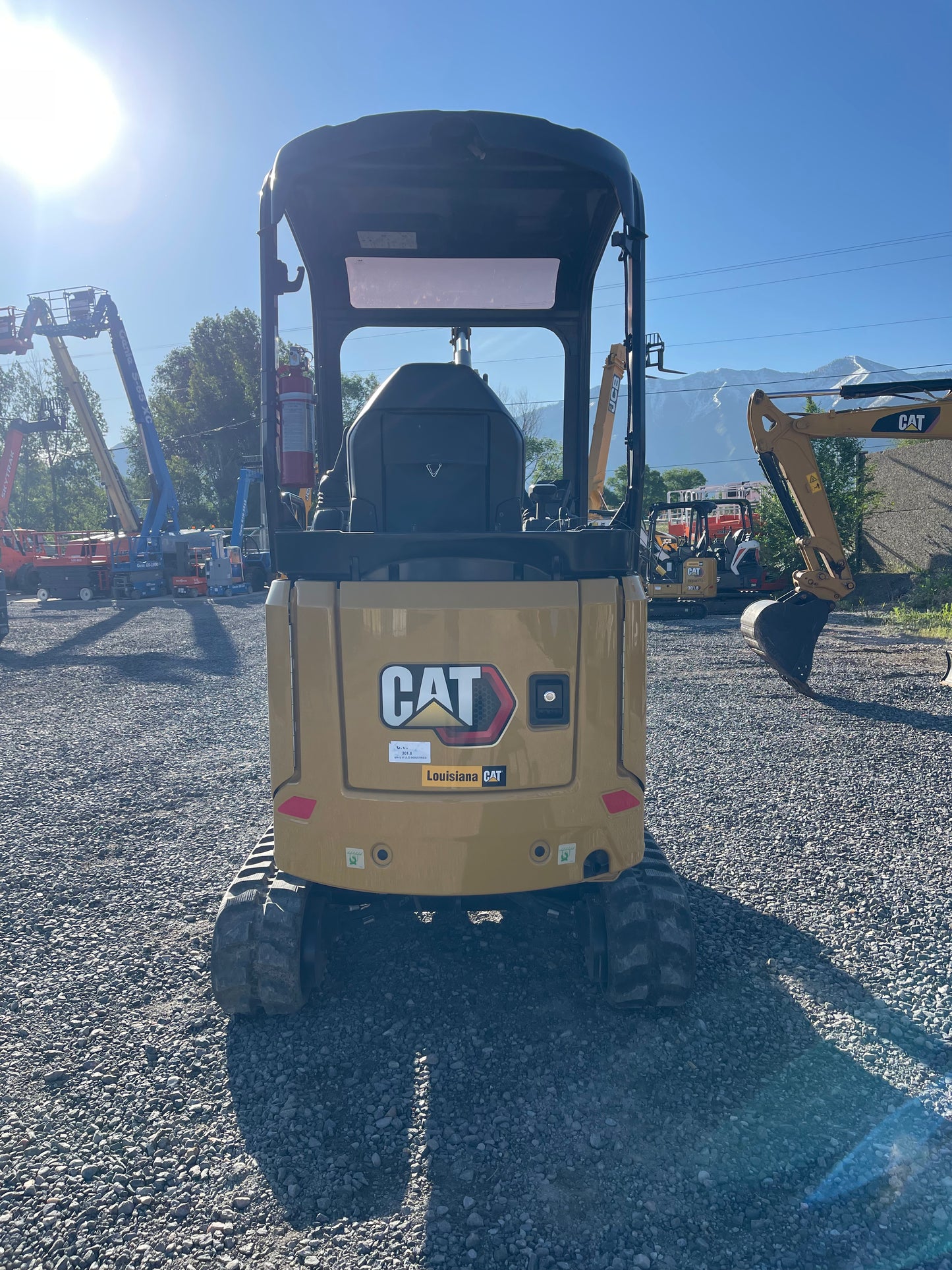 2023 Cat 301.8  Mini Ex -22.2 Hours- (Id.0372)