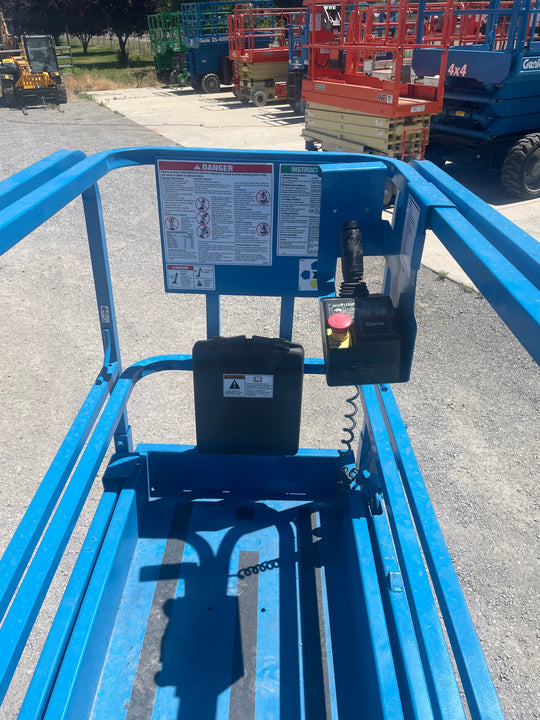 19' 2017 Genie GS-1930 Scissor Lift -One Year Warranty- (id.5064)