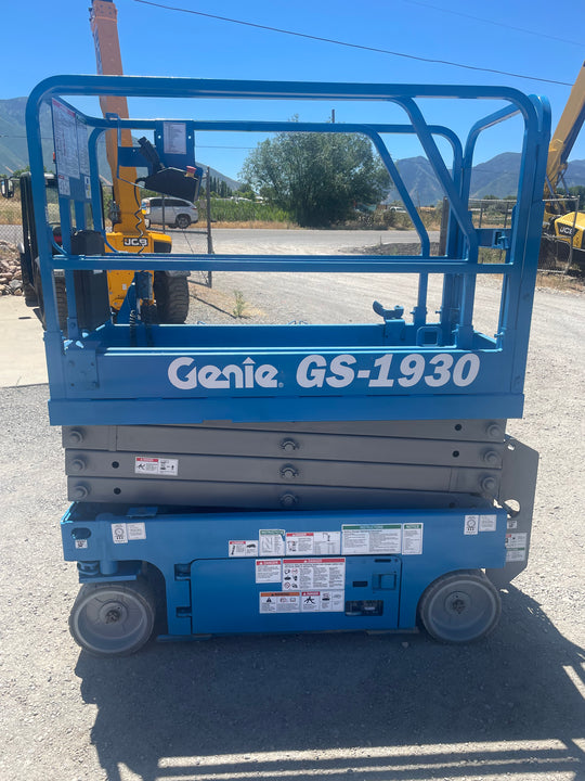 19' 2017 Genie GS-1930 Scissor Lift -One Year Warranty- (id.5064)