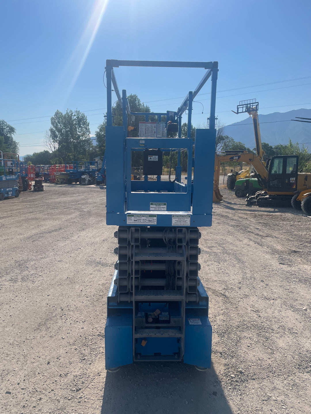 32' 2017 Genie GS-3232 (32') Scissorlifts  -One Year Warranty- (id.3989)