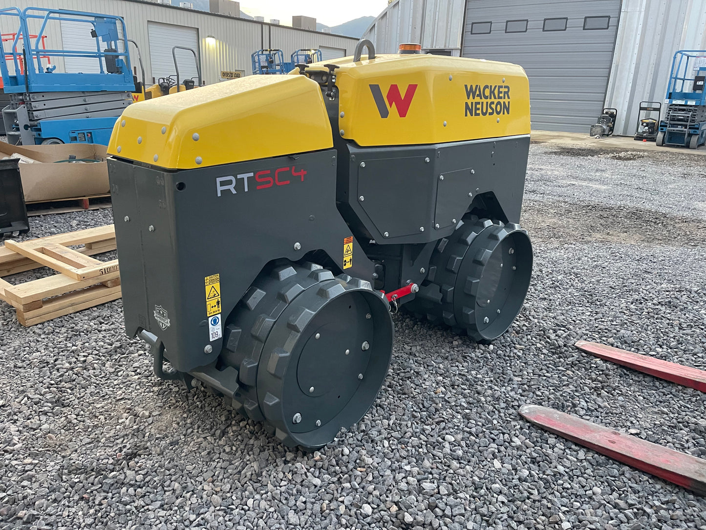 2025 New! *In Stock* Wacker Neuson RTD-SC4 Standard 32" Trench Compactor
