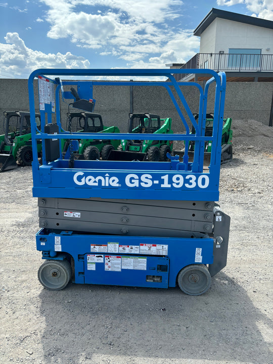 19' 2018 Genie GS-1930 Scissor Lift -One Year Warranty- (id.9935d)