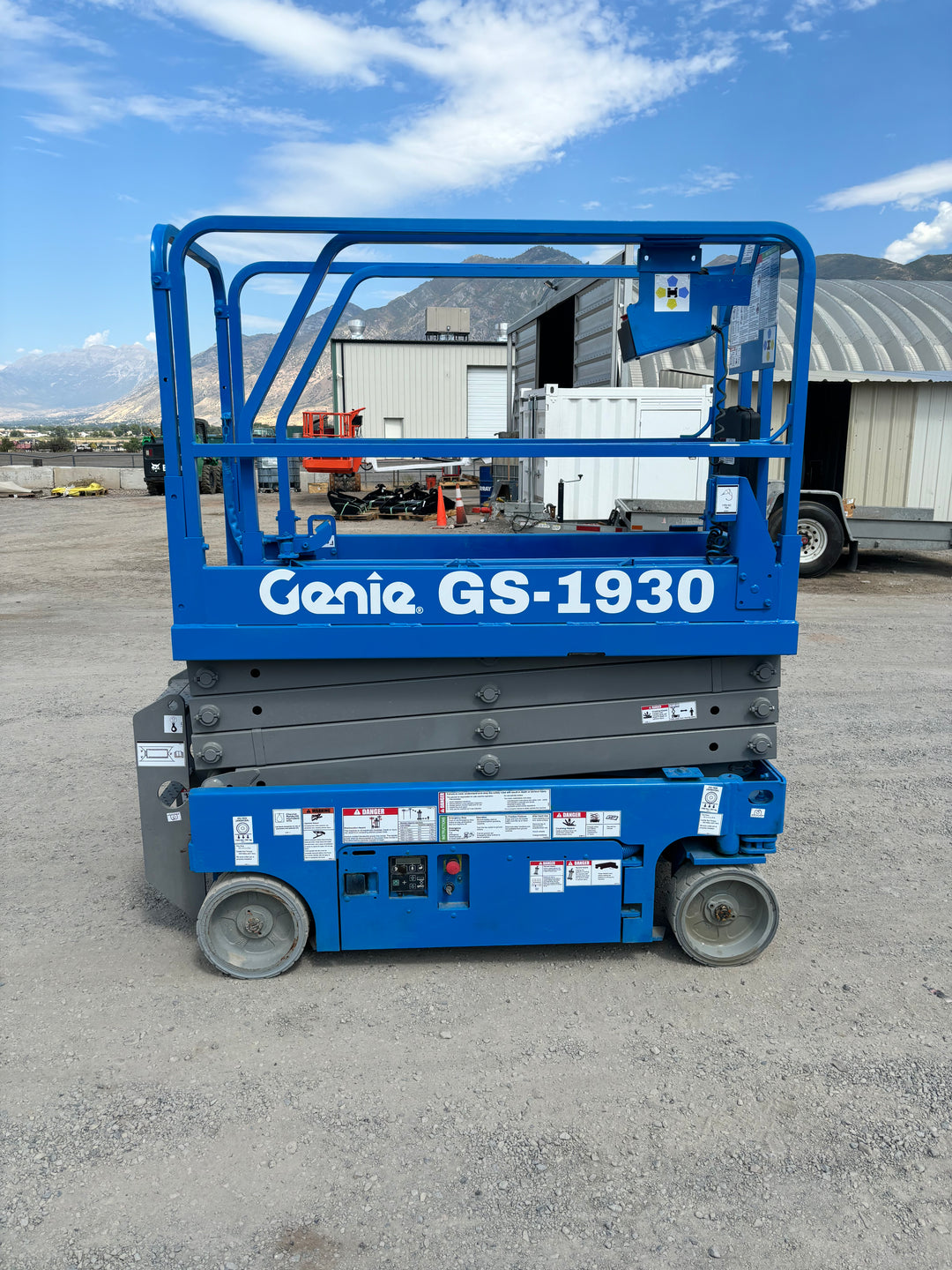 19' 2018 Genie GS-1930 Scissor Lift -One Year Warranty- (id.9935d)