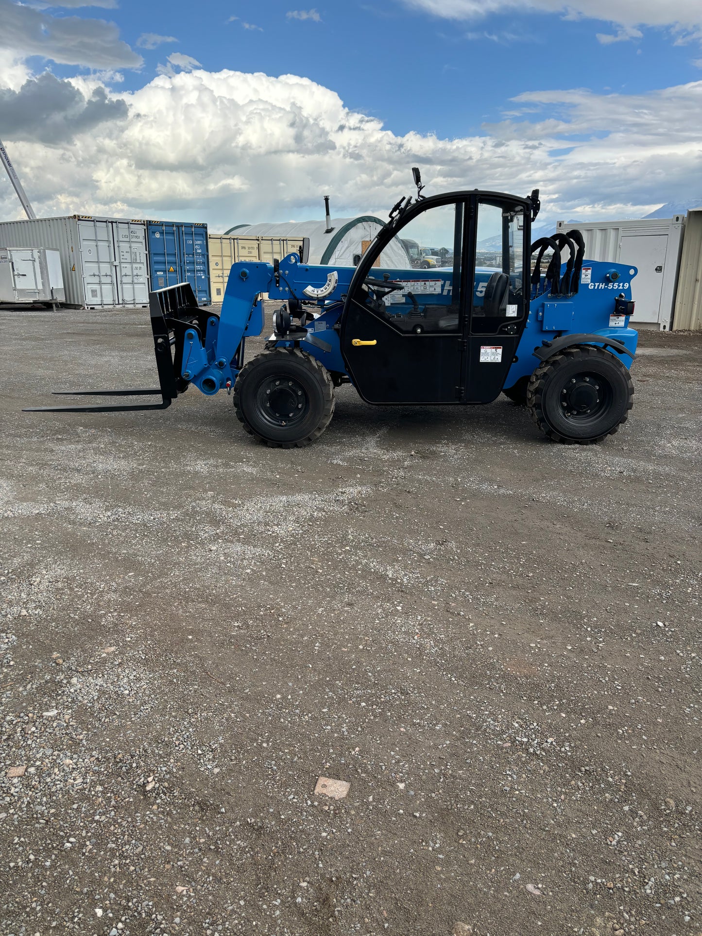 2025 New! Genie GTH-5519 Enclosed Cab A/C Forklift Telehandler