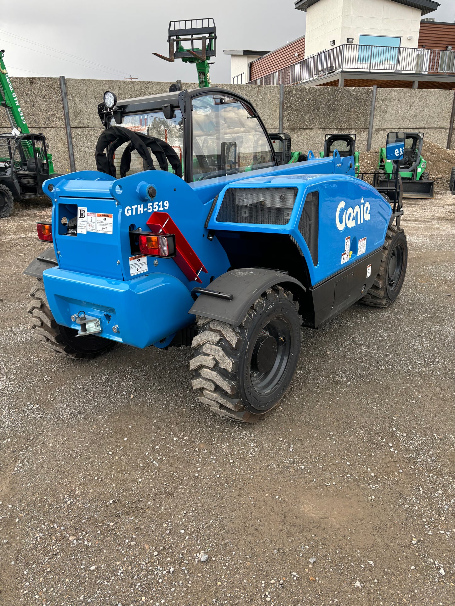 2025 New! Genie GTH-5519 Enclosed Cab A/C Forklift Telehandler