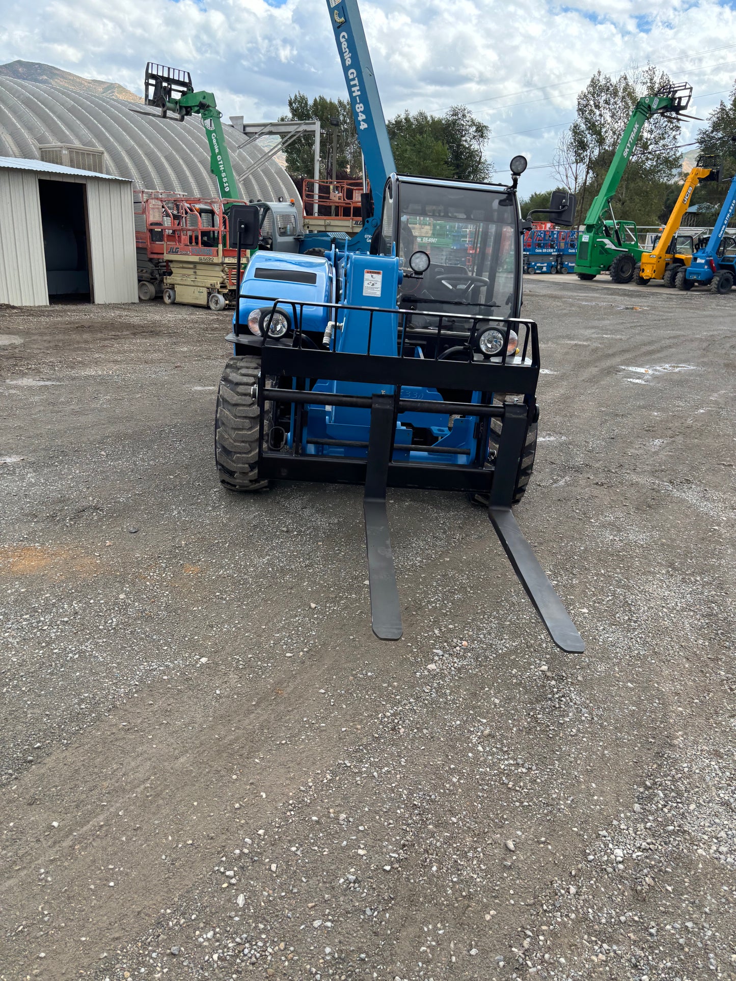 2025 New! Genie GTH-5519 Enclosed Cab A/C Forklift Telehandler