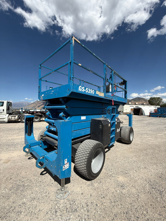 2015 Genie GS-5390RT 53' -Warranty- Scissorlift Dual Fuel 4x4 (id.0437)