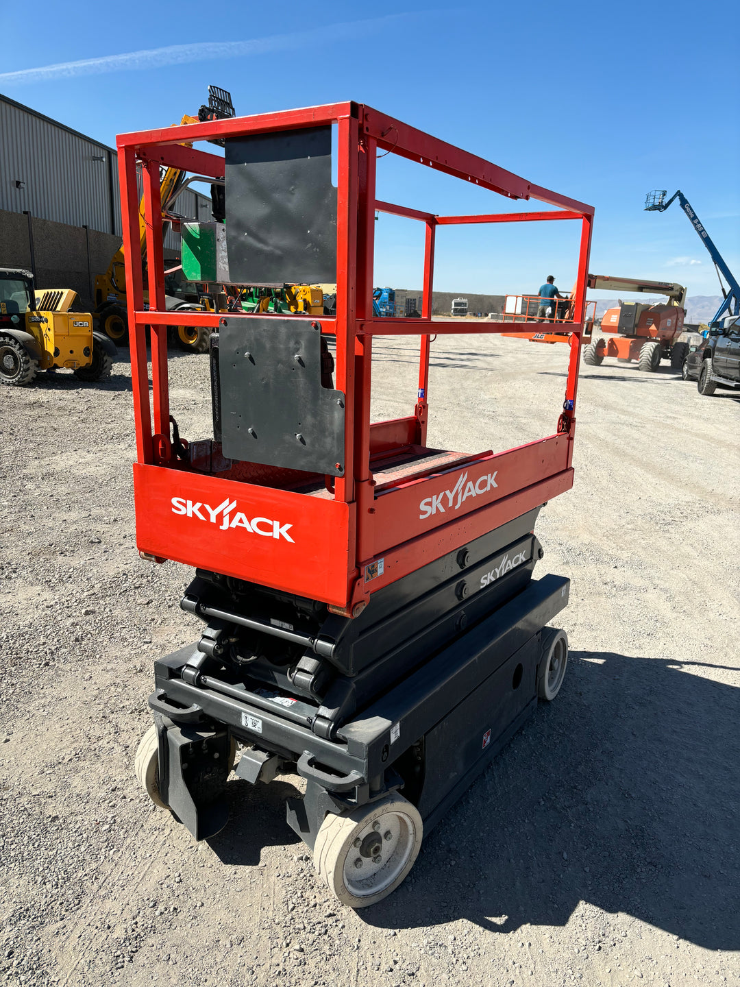 2012 Skyjack SJIII 3219 Scissorlifts  (One Year Warranty) (id.8001a)