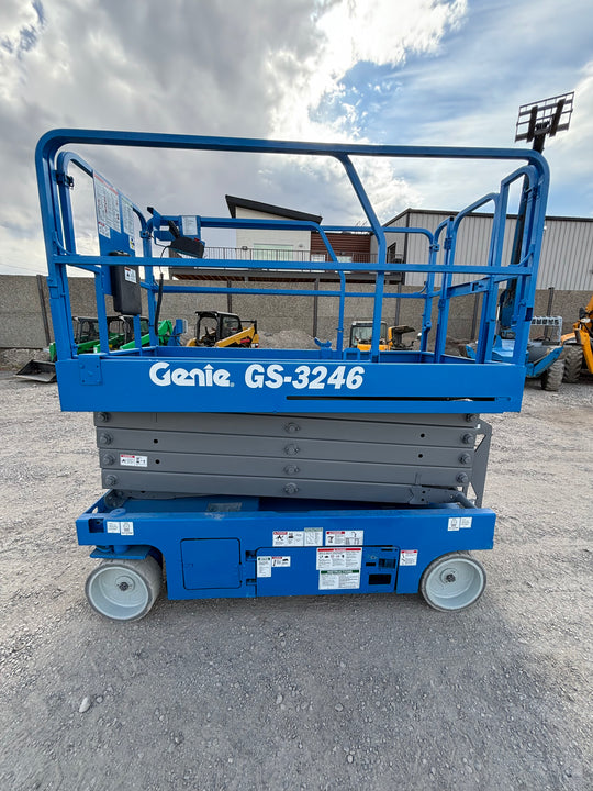 2015 Genie GS-3246 Scissorlifts -One Year Warranty- (id.7399a)