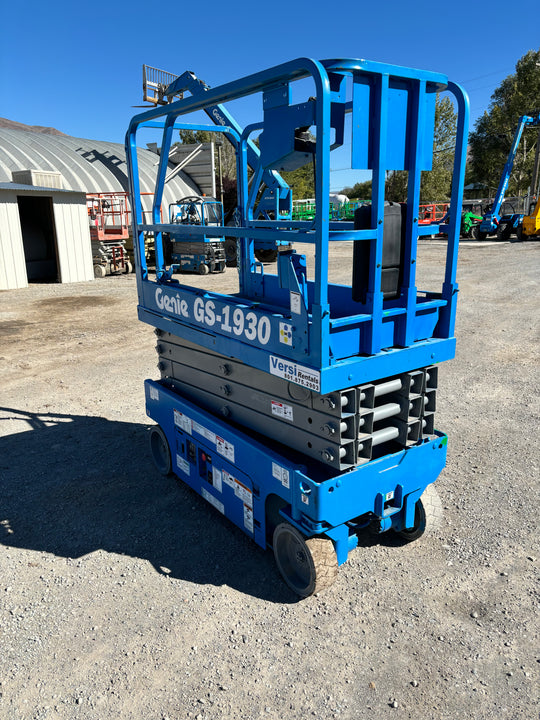 19' 2014 Genie GS-1930 Scissor Lift -One Year Warranty- (id.7872b)