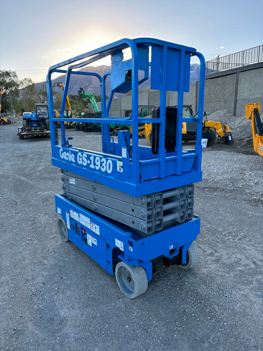 2015 Genie GS-1930 Scissor Lift -One Year Warranty- (id.1461c)