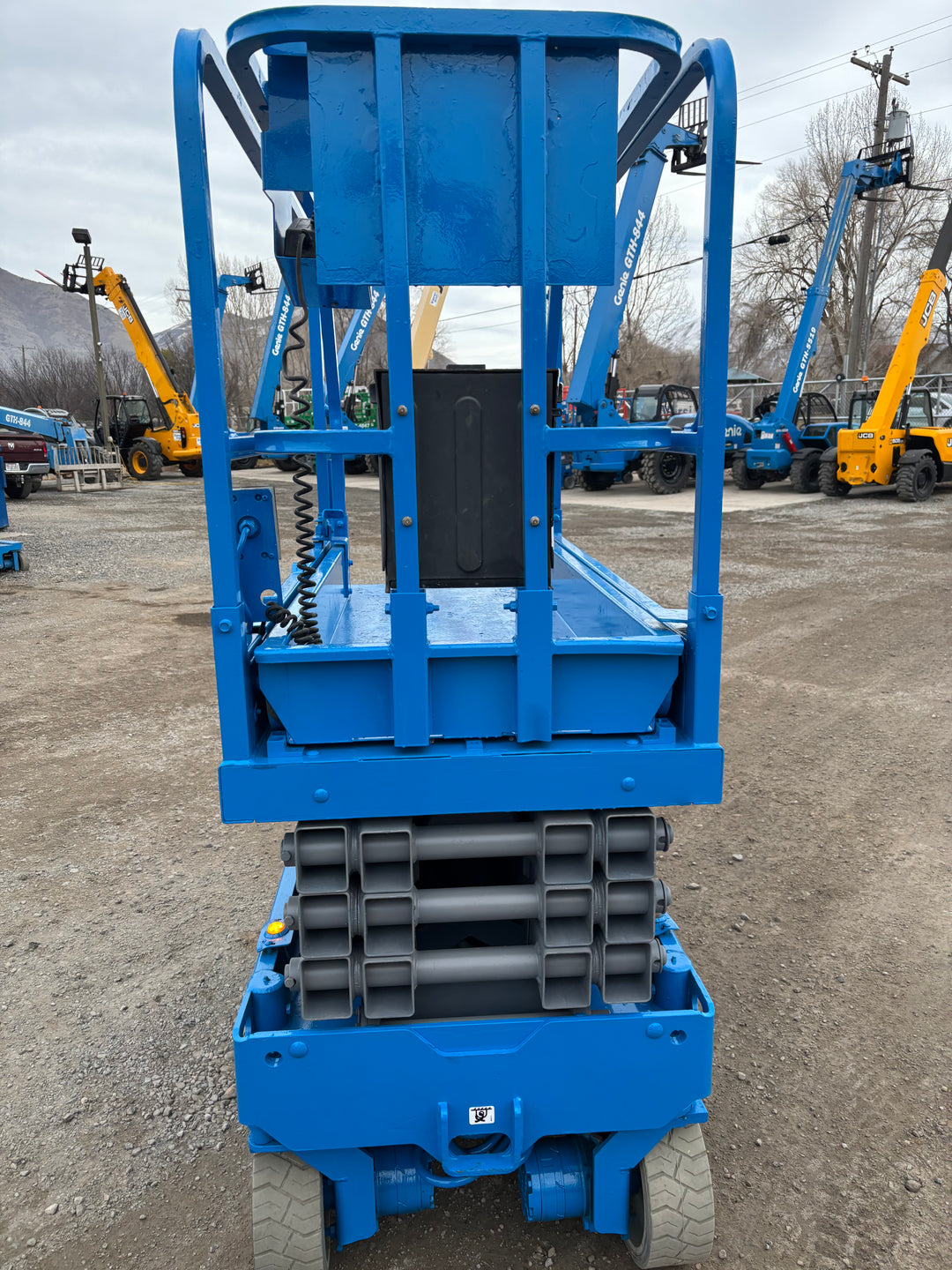 19' 2016 Genie GS-1930 Scissor Lift -Two Year Warranty- (id.7843d)