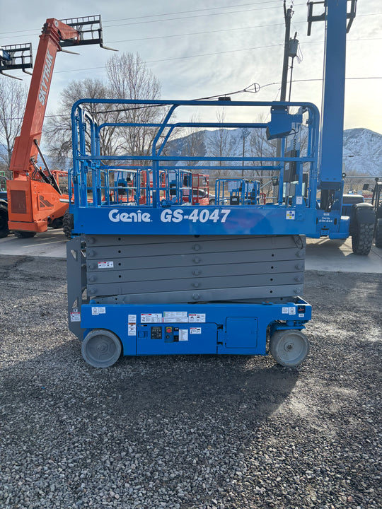 40' 2018 Genie GS-4047 Scissorlifts (One Year Warranty) (id.4648e)