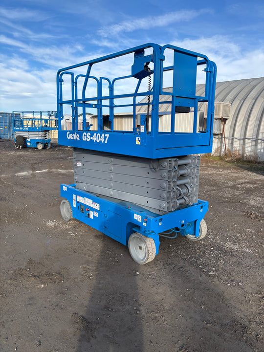 40' 2018 Genie GS-4047 Scissorlifts (One Year Warranty) (id.4648e)