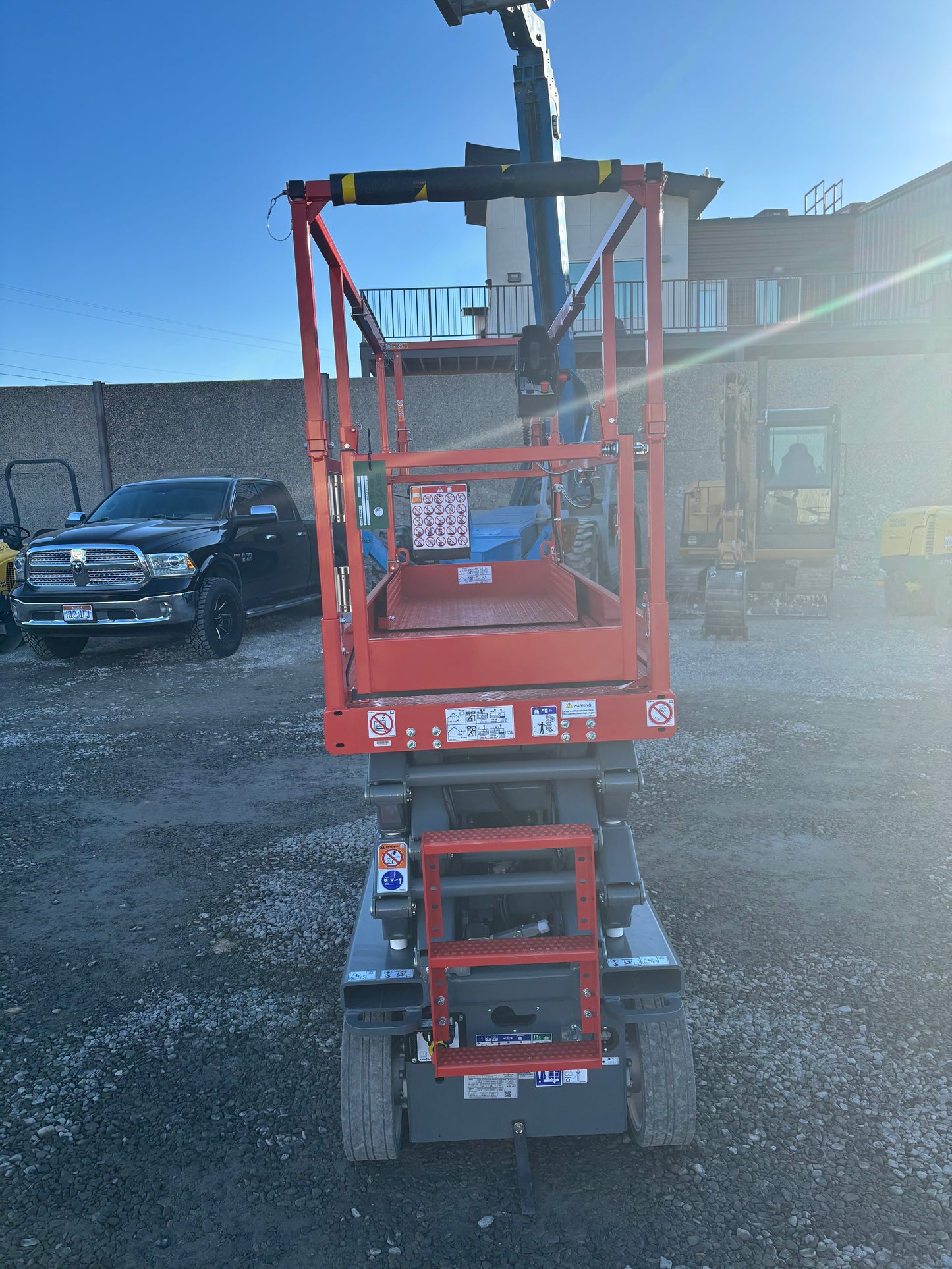 2025 New! -IN STOCK- Skyjack SJ3226 E (26') Scissor Lift (id.3406)