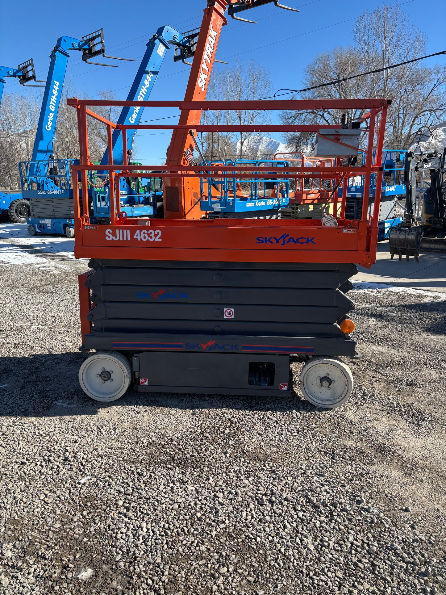 32' 2015 Skyjack SJ 4632 32 ft -Two Year Warranty-Scissorlift (id.5049e)