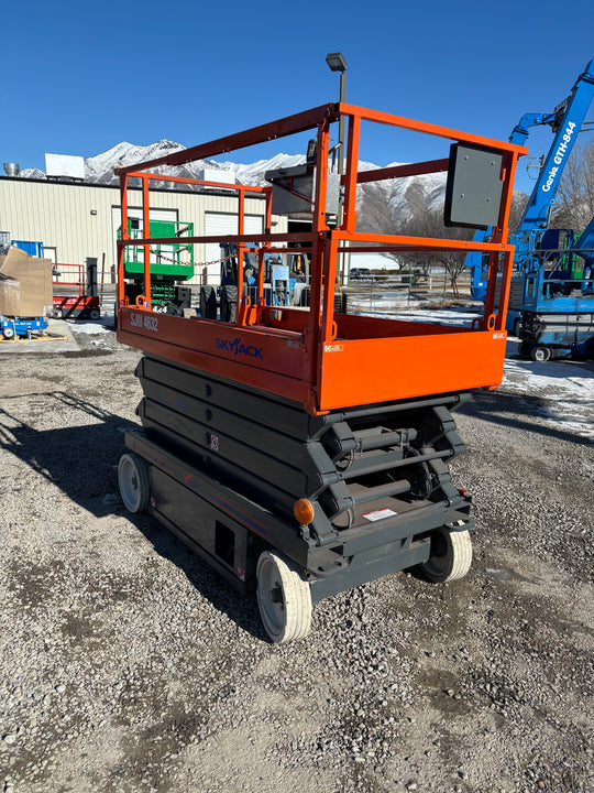 32' 2015 Skyjack SJ4632 32 ft -Warranty-Scissorlift (id.5048e)