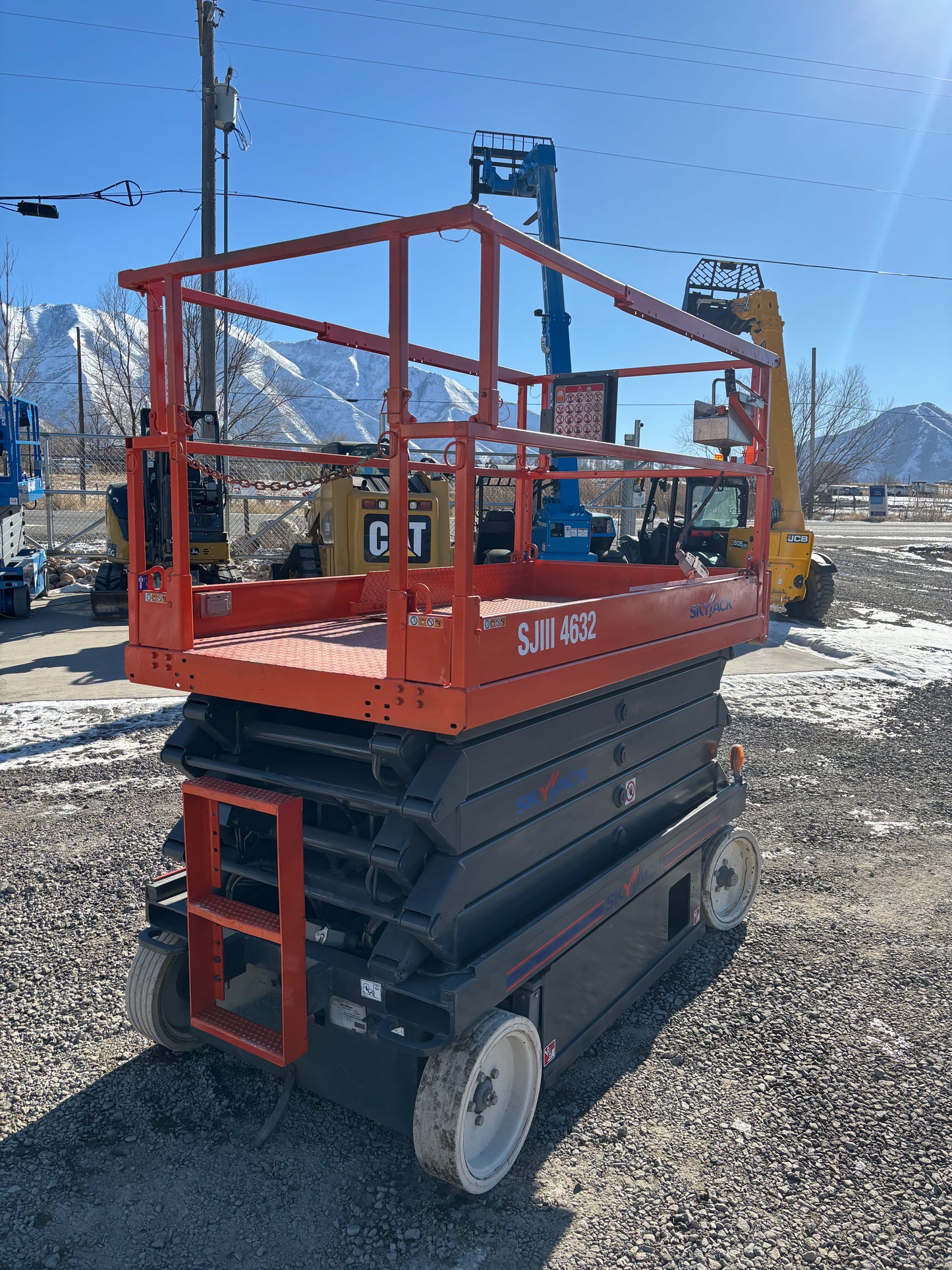 32' 2015 Skyjack SJ 4632 32 ft -Two Year Warranty-Scissorlift (id.5049e)