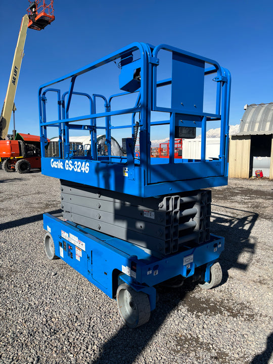 2017 -Warranty- Genie GS-3246 Scissorlift (id.3973e)