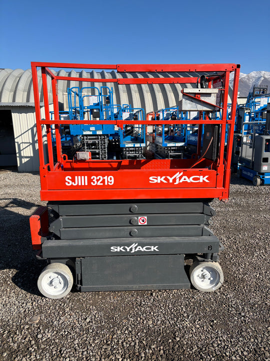 19’ 2016 Skyjack SJIII 3219 Scissorlifts -Two Year Warranty- (id.4150b)