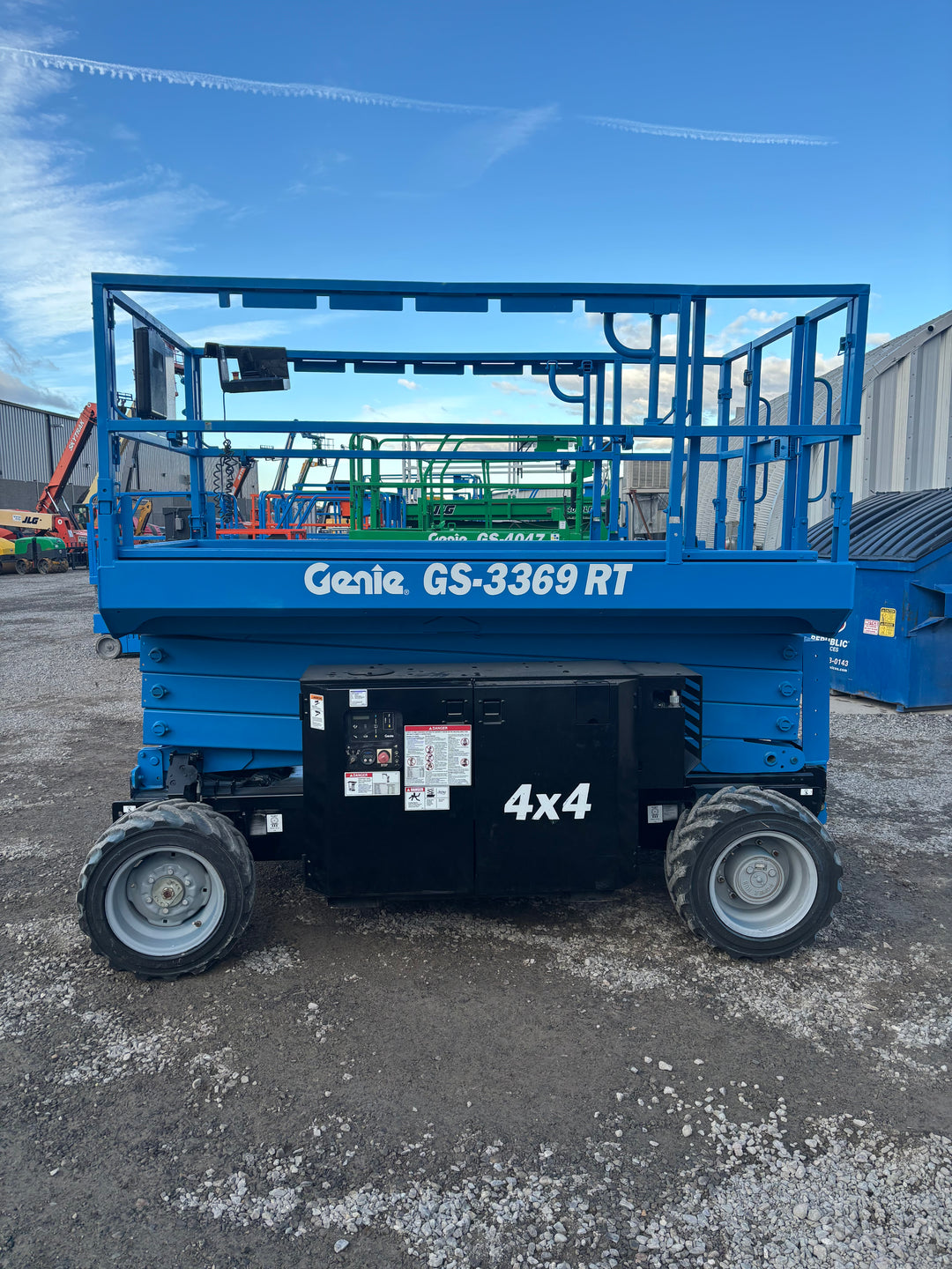 33' 2017 Genie GS-3369 RT -Warranty- Scissorlift Dual Fuel 4x4 (id.2114)