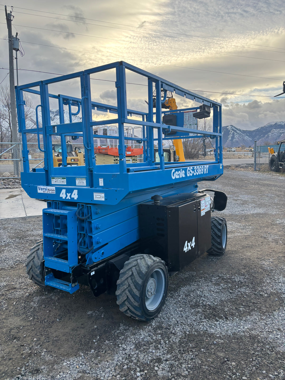 33' 2017 Genie GS-3369 RT -Warranty- Scissorlift Dual Fuel 4x4 (id.2114)