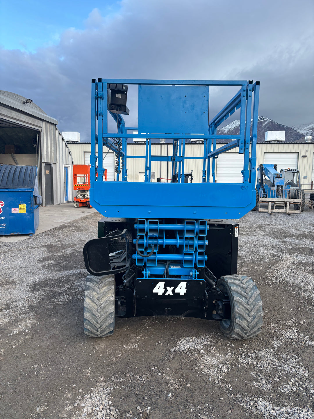 33' 2017 Genie GS-3369 RT -Warranty- Scissorlift Dual Fuel 4x4 (id.2114)