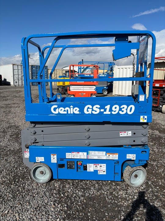 19' 2018 Genie GS-1930 Scissor Lift -Two Year Warranty- (id.1016b)